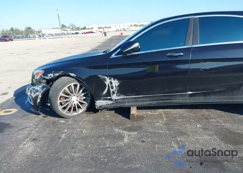 2016 Mercedes-Benz S 550 z USA, uszkodzony, nr VIN WDDUG8CB7GA236597